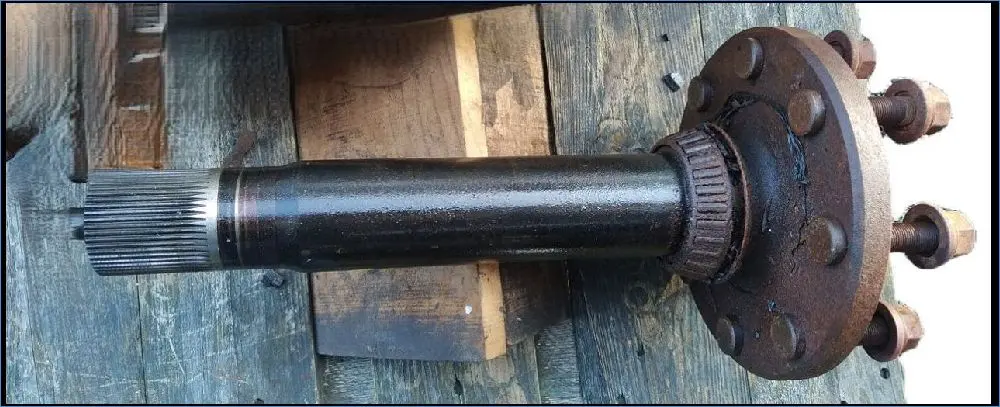 Pièce ARBRE DE ROUE PONT AR GAUCHE pour MASSEY FERGUSON 4709