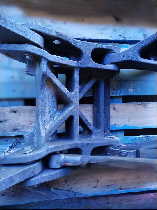 CHASSIS RELEVAGE AVANT
