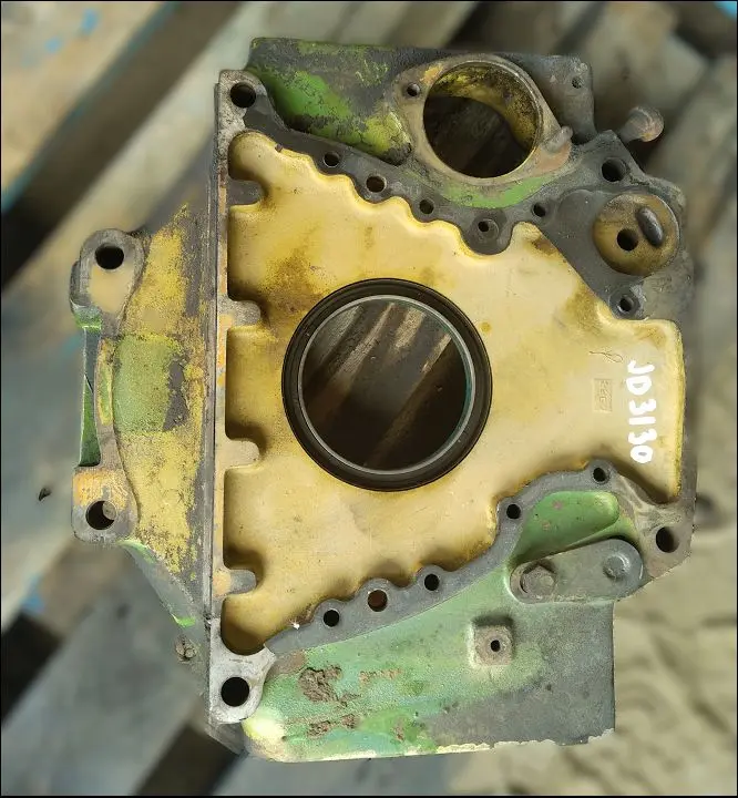 CARTER DE VOLANT MOTEUR