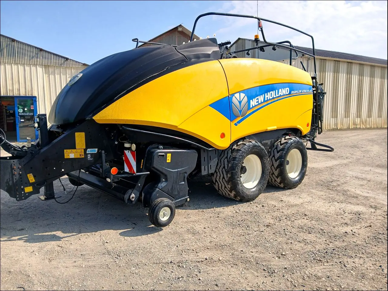 NEW HOLLAND BB 1290