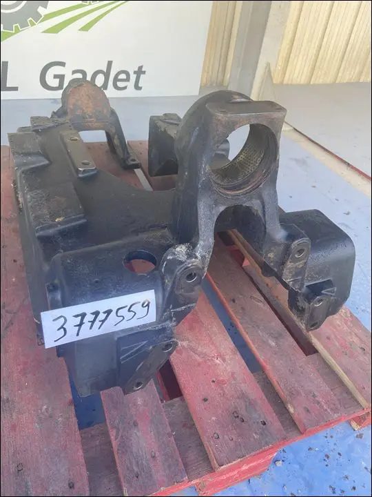 Pièce BERCEAU-BALANCIER PONT AV 4 RM pour MASSEY FERGUSON 6455