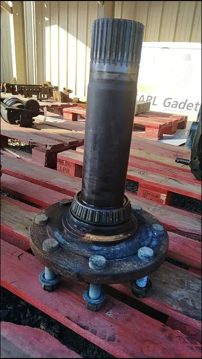 ARBRE DE ROUE PONT AR GAUCHE