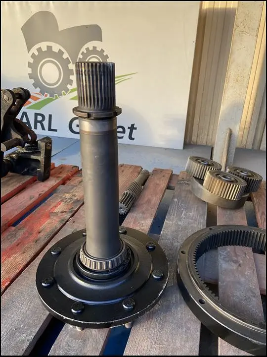 ARBRE DE ROUE PONT AR GAUCHE