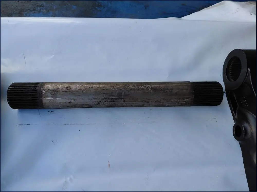 Pièce ARBRE SUPERIEUR DE RELEVAGE pour CASE IH PUMA 200 CVX