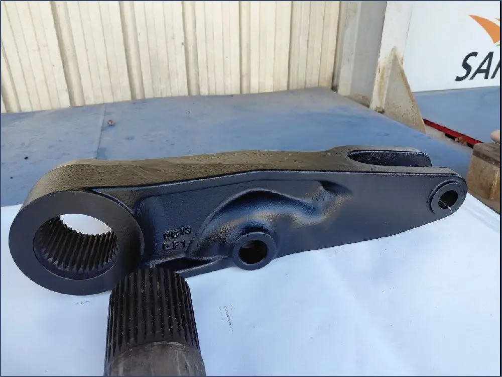 Pièce BRAS SUPERIEUR DE RELEVAGE DROIT pour NEW HOLLAND T7.270