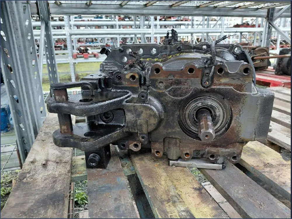 Pièce CARTER DE PDF pour VALTRA T214