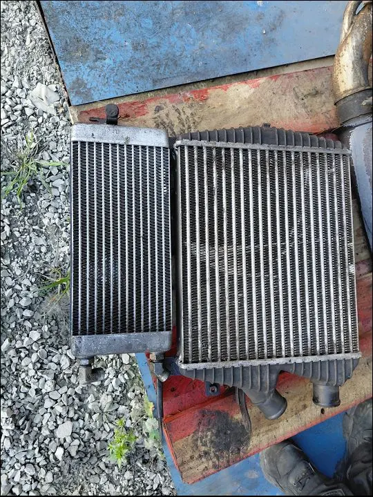 Pièce RADIATEUR DE REFROIDISSEMENT pour CLAAS AXOS 330