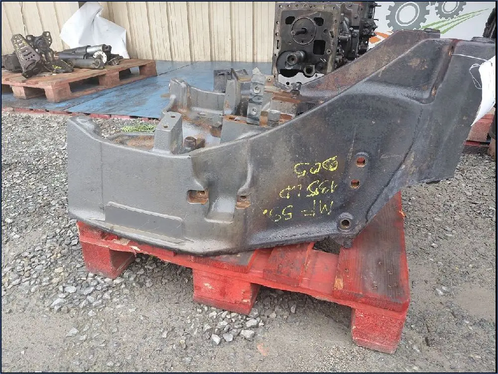 Pièce BERCEAU-BALANCIER PONT AV 4 RM pour MASSEY FERGUSON 5S.135
