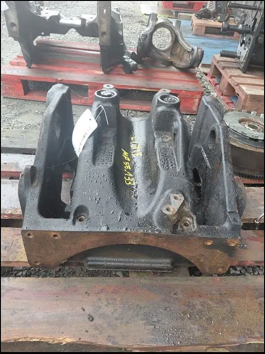 Pièce CARTER INFERIEUR D HUILE pour MASSEY FERGUSON 5S.135