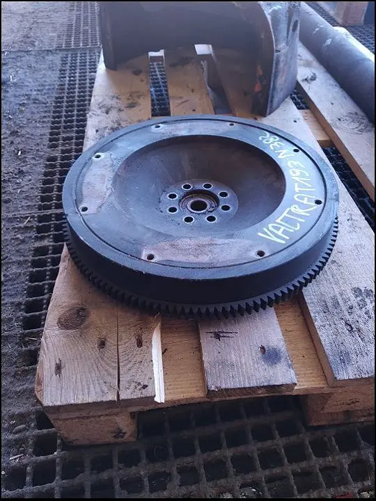 Pièce VOLANT MOTEUR pour VALTRA T193