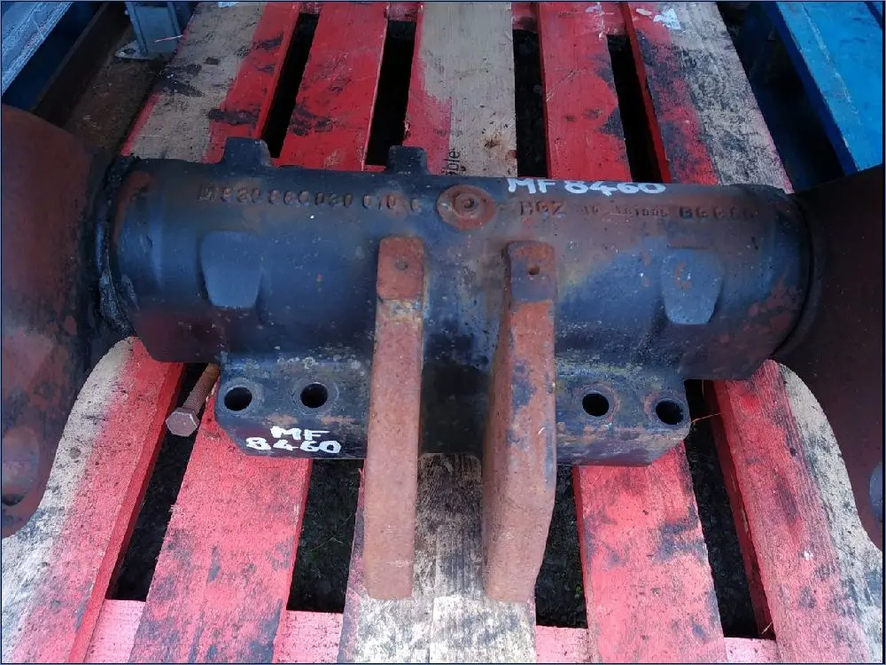 Pièce CARTER DE RELEVAGE pour MASSEY FERGUSON 8460