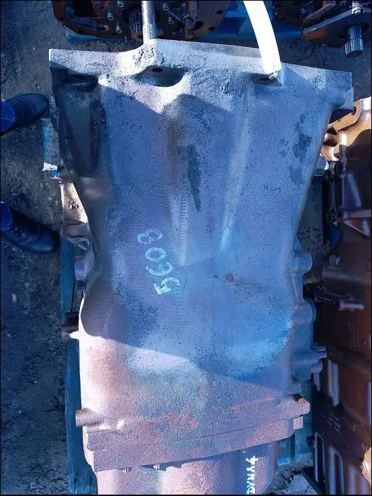 Pièce CARTER EMBRAYAGE BV pour MASSEY FERGUSON 5608