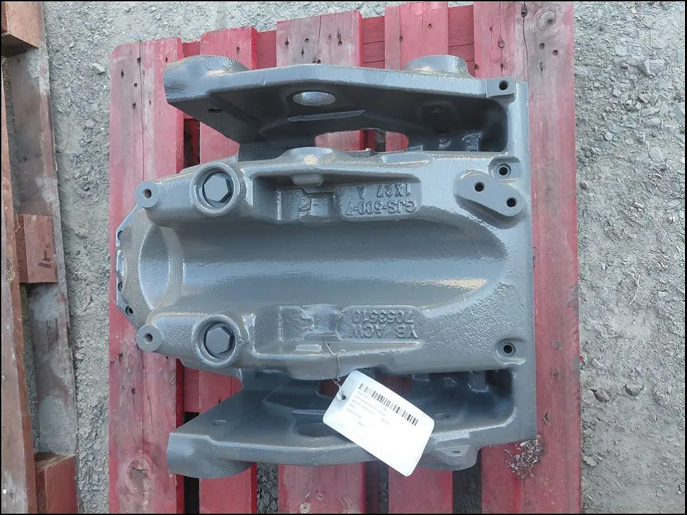 Pièce CARTER INFERIEUR D HUILE pour MASSEY FERGUSON 5S.135