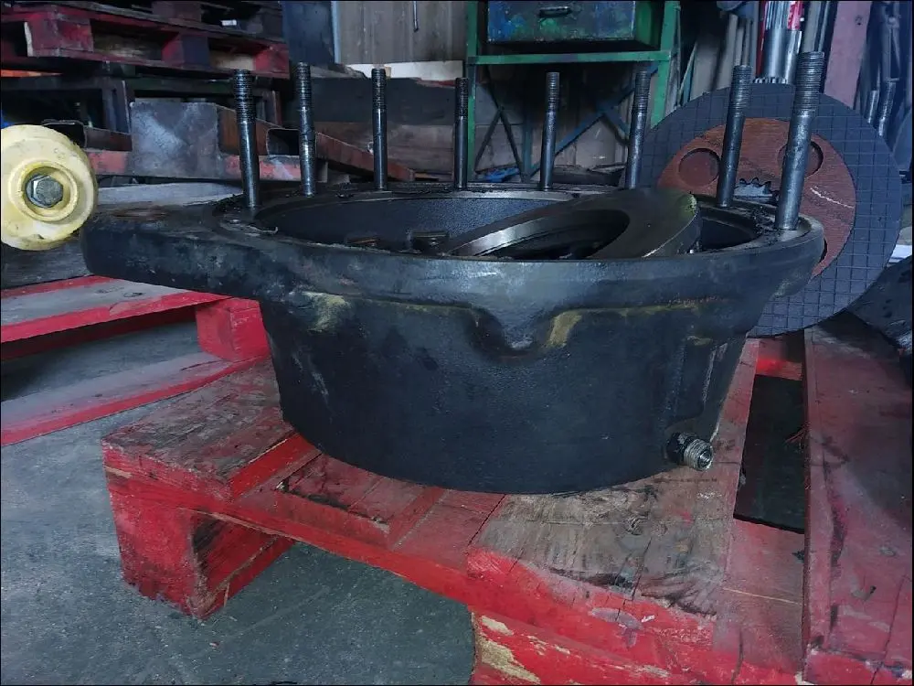 Pièce APPLIQUE DE FREIN  pour NEW HOLLAND T7.210