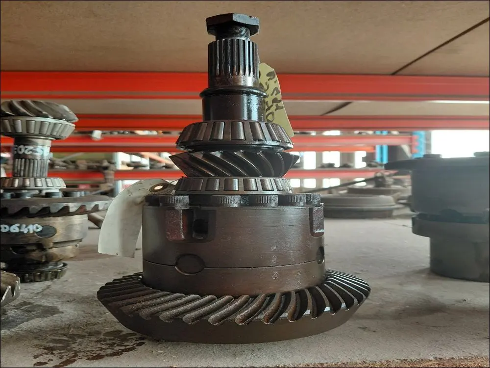 Pièce NEZ DE PONT DIFFERENTIEL pour JOHN DEERE 3140
