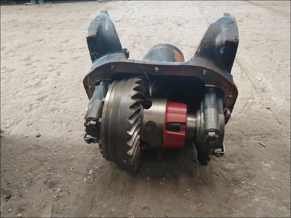 Pièce NEZ DE PONT DIFFERENTIEL pour MASSEY FERGUSON 6270