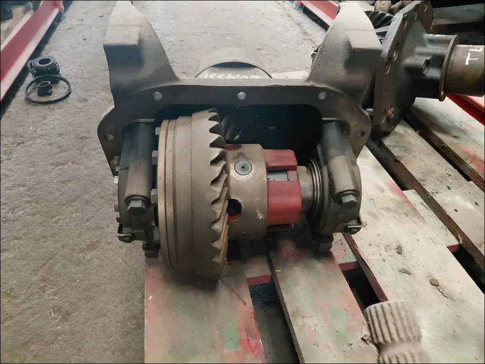 Pièce NEZ DE PONT DIFFERENTIEL pour CLAAS 826